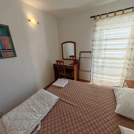 Cvjet * Μακάρσκα