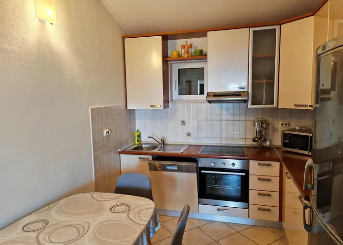 Cvjet Appartamento Makarska