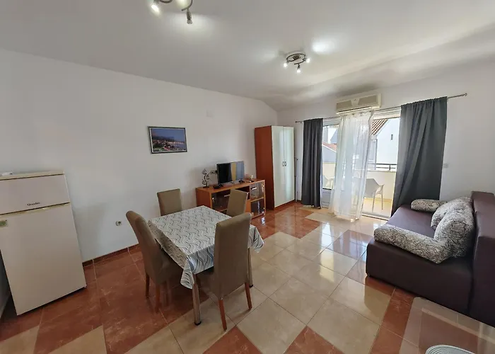 Cvjet Apartman Makarska